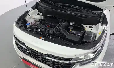 Kia Seltos 2024 1.6 гидро в Москве № 2050578, миниатюра 6