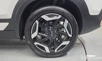 Kia Seltos 2024 1.6 гидро в Москве № 2050578, миниатюра 7