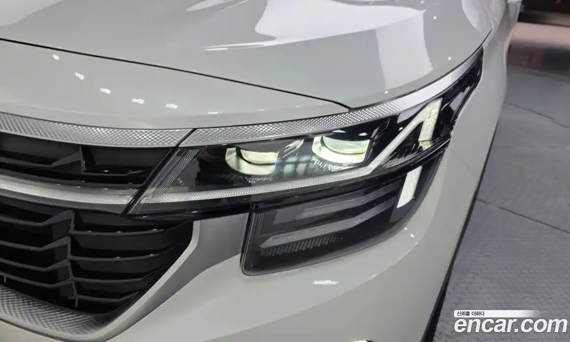 Kia Seltos 2024 1.6 гидро в Москве № 2050578, фото 8