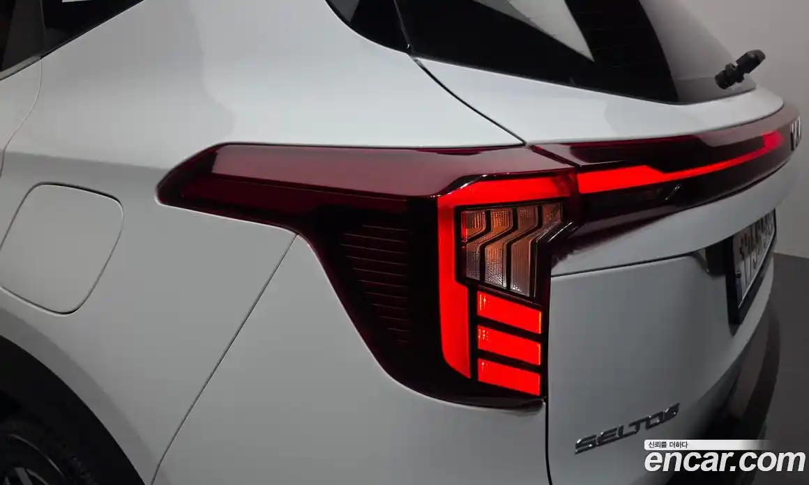 Kia Seltos 2024 1.6 гидро в Москве № 2050578, фото 9