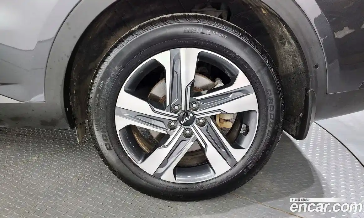 Kia Sorento 2022 1.6 гидро в Москве № 2051002, фото 7