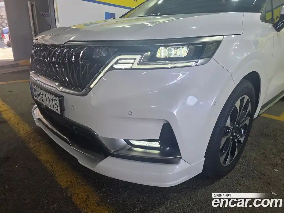 Kia Canival 2023 3.5 гидро в Москве № 2051067, фото 9