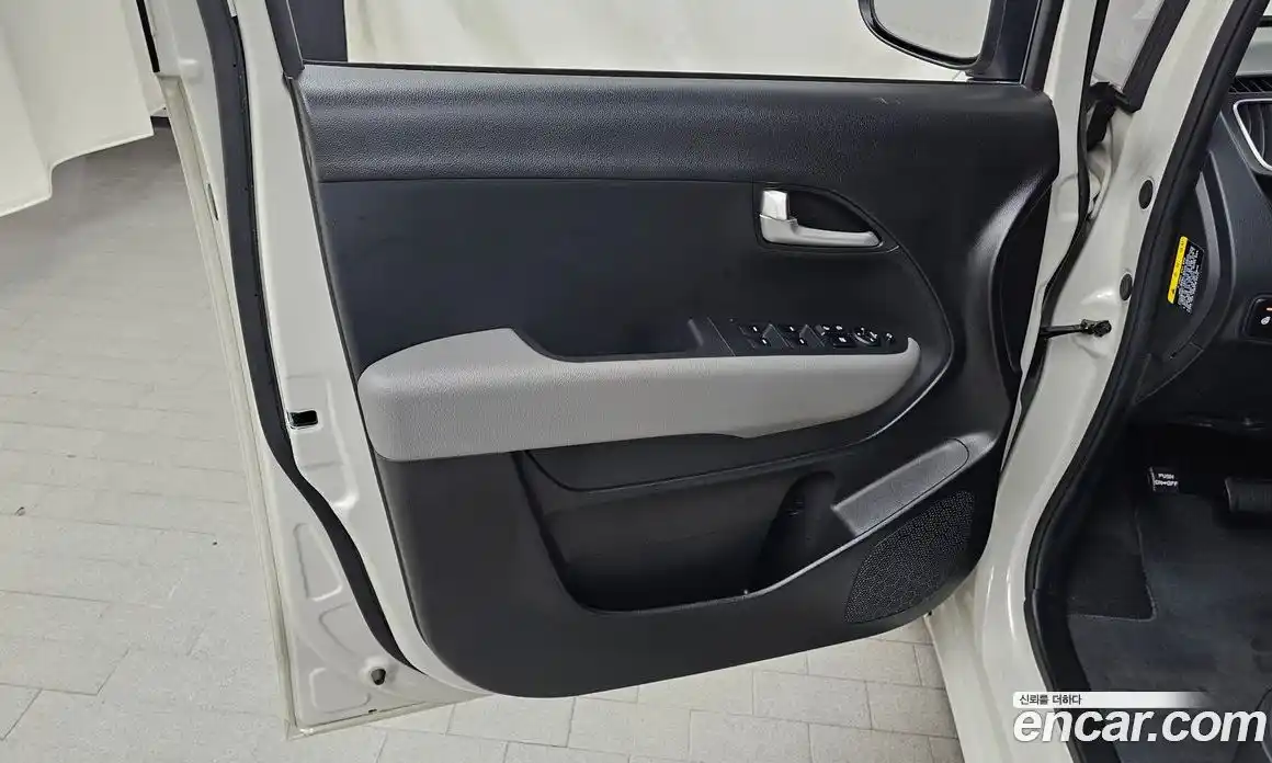 Kia Ray 2018 1.0 гидро в Москве № 2051106, фото 14