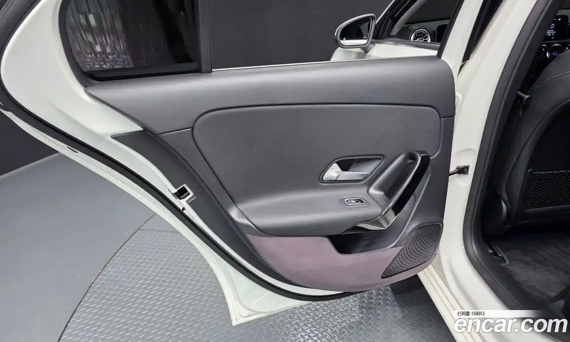 Mercedes-Benz A-Class 2020 2.0 гидро в Москве № 2051199, фото 15
