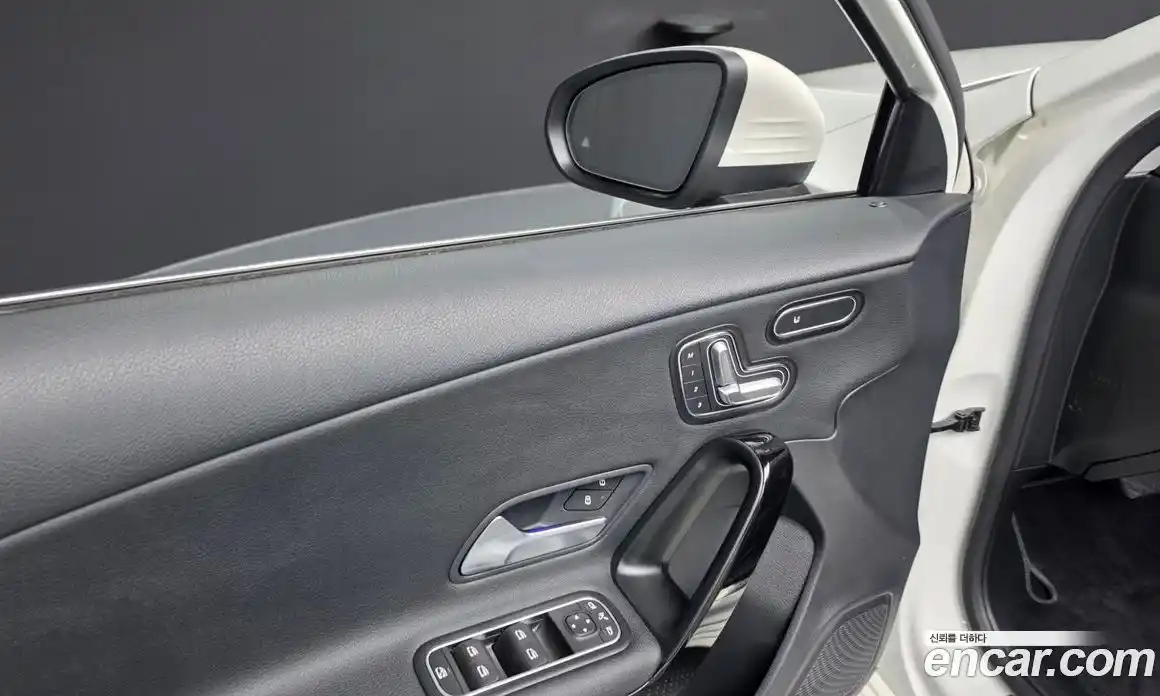 Mercedes-Benz A-Class 2020 2.0 гидро в Москве № 2051199, фото 27