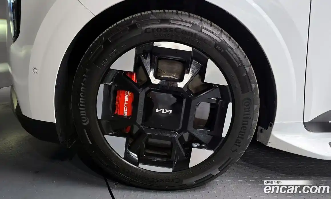 Kia Canival 2024 3.5 гидро в Москве № 2051225, фото 4