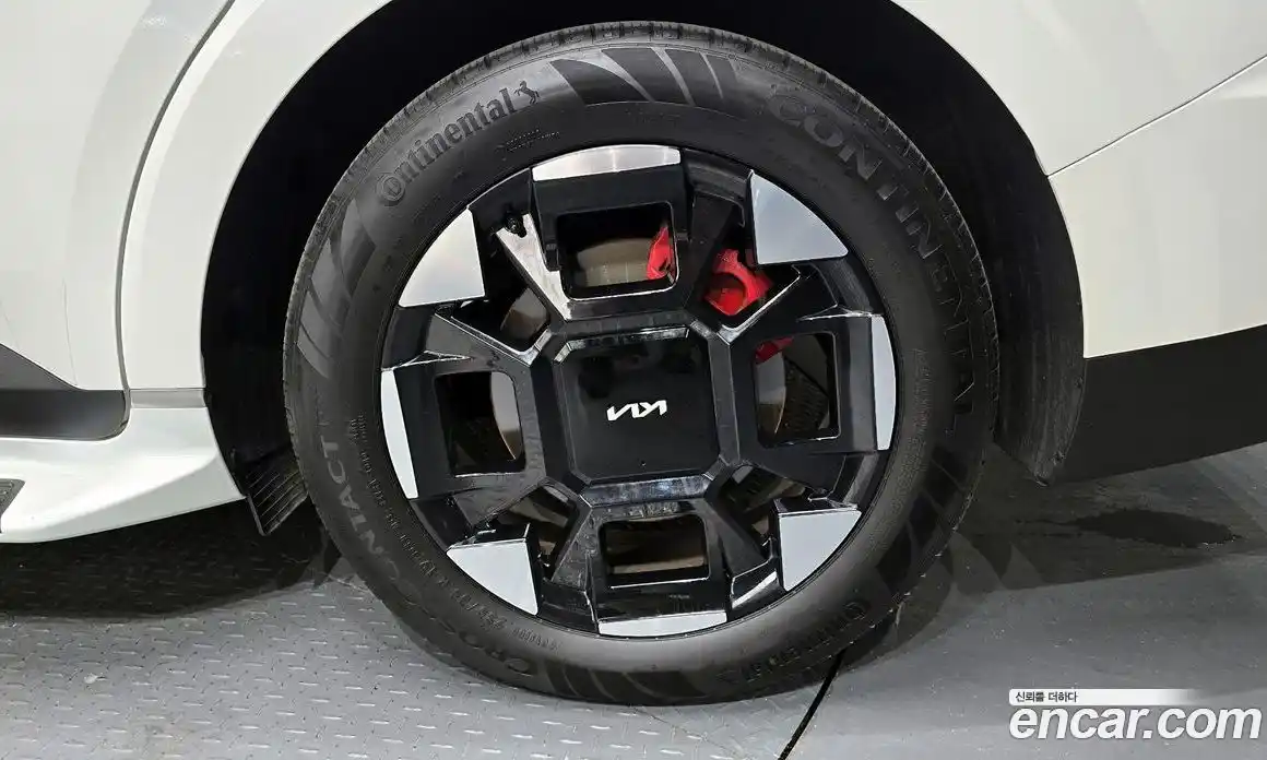 Kia Canival 2024 3.5 гидро в Москве № 2051225, фото 6