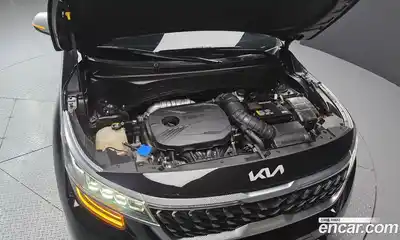 Kia Seltos 2021 1.6 гидро в Москве № 2051262, миниатюра 6