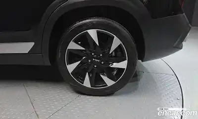 Kia Seltos 2021 1.6 гидро в Москве № 2051262, миниатюра 7