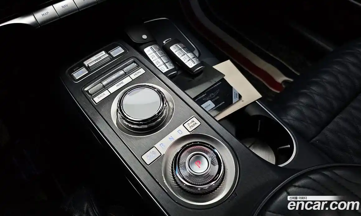 Genesis GV70 2022 2.5 гидро в Москве № 2051710, фото 12