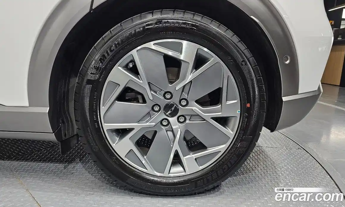 Genesis GV60 2022 0.1 гидро в Москве № 2051765, фото 7