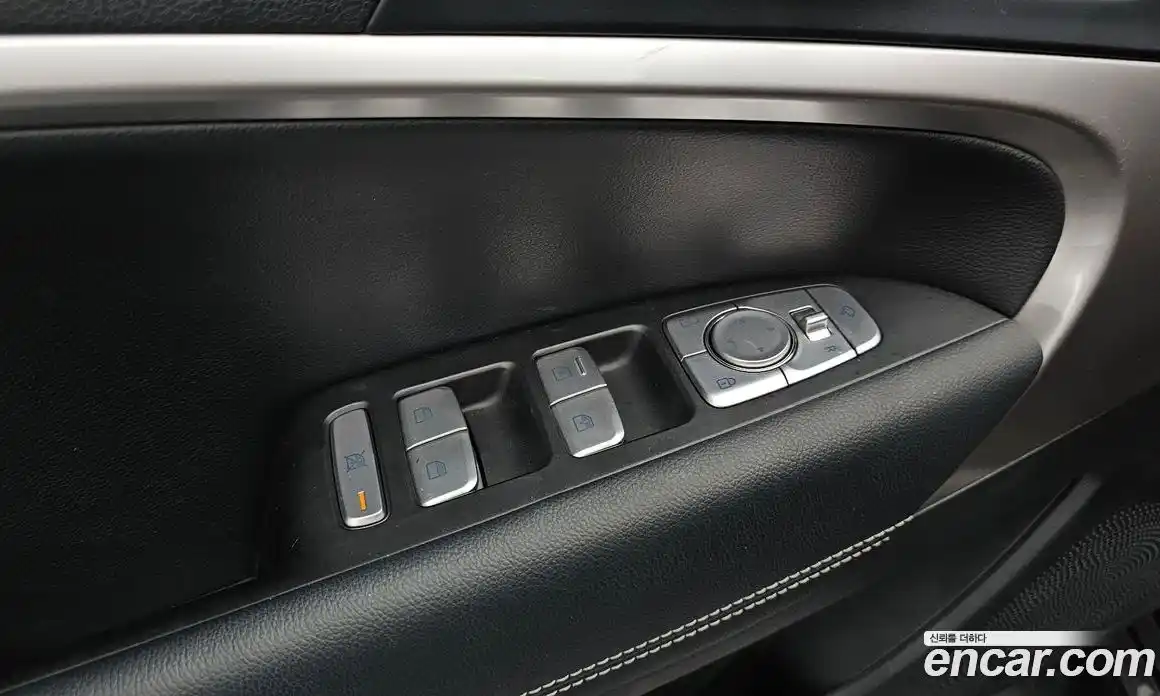 Genesis G70 2018 2.0 гидро в Москве № 2051840, фото 23