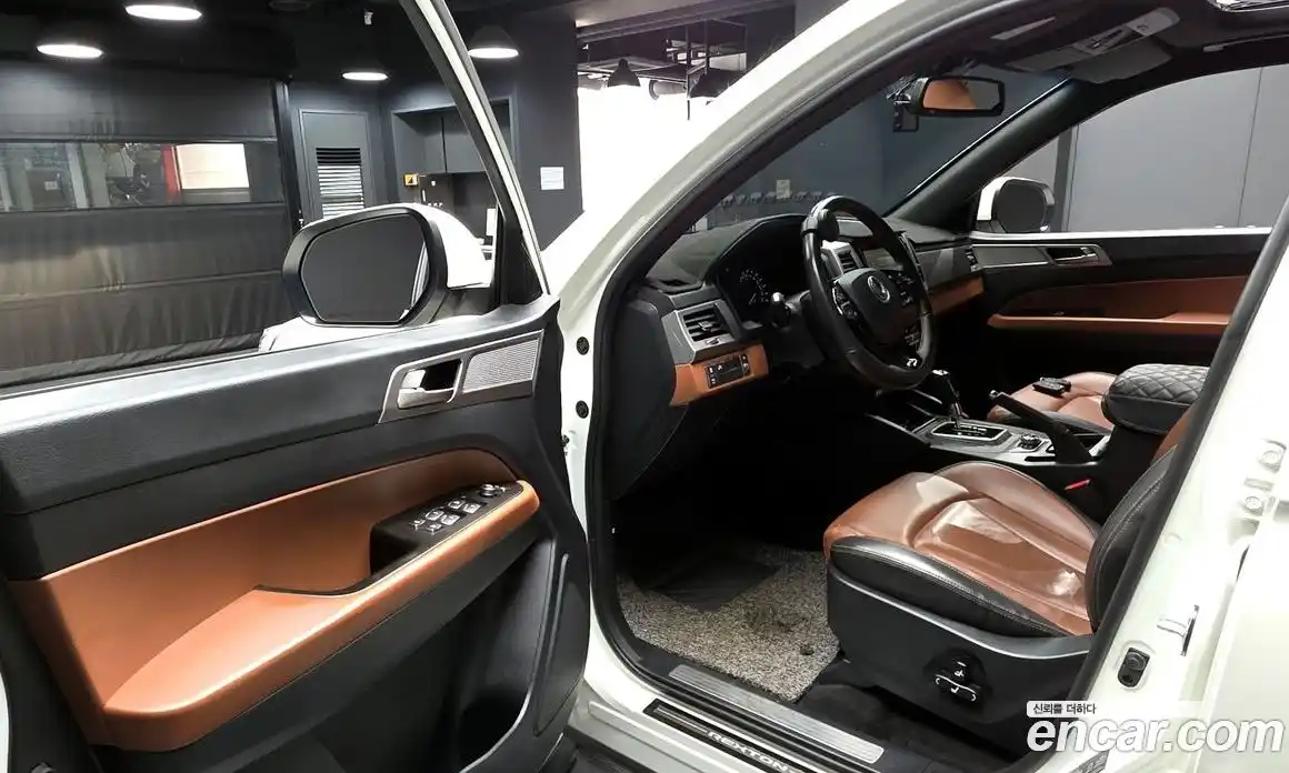 SsangYong Rexton 2018 2.2 гидро в Москве № 2052071, фото 13