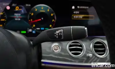 Mercedes-Benz E-Class 2022 2.0 гидро в Москве № 2052576, миниатюра 12