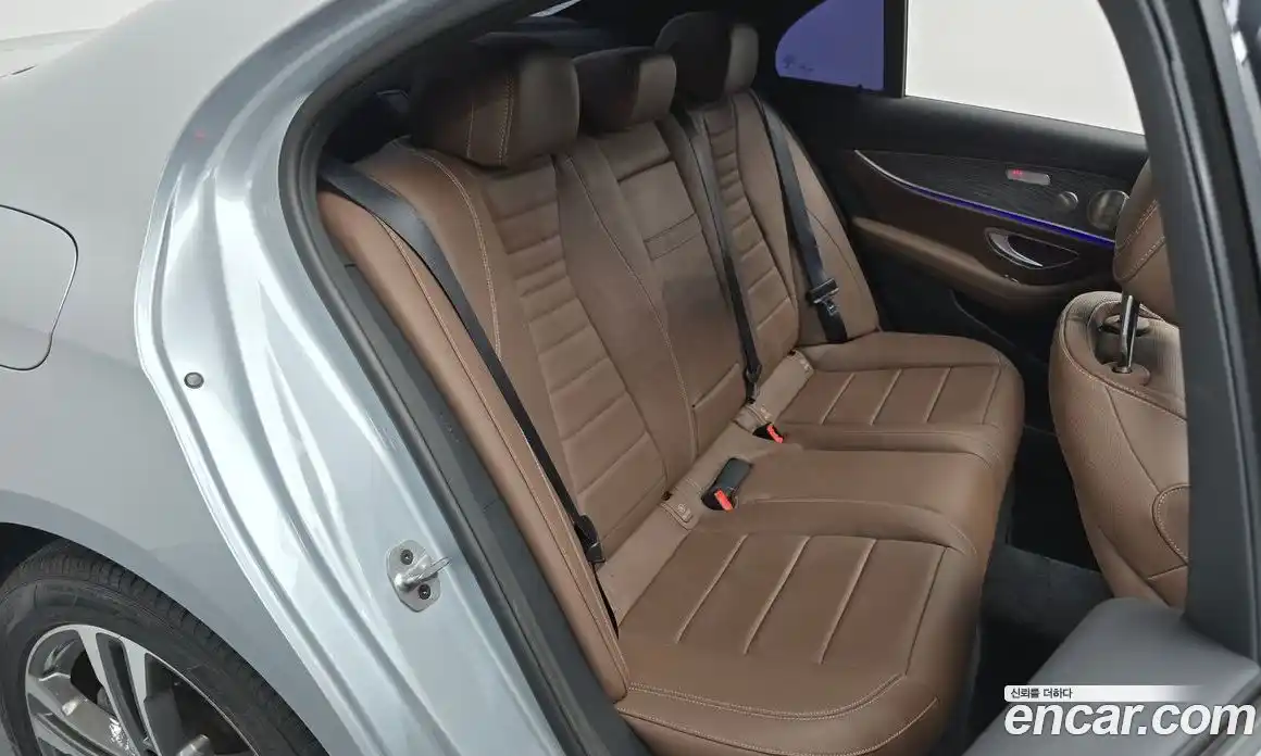 Mercedes-Benz E-Class 2022 2.0 гидро в Москве № 2052576, фото 17