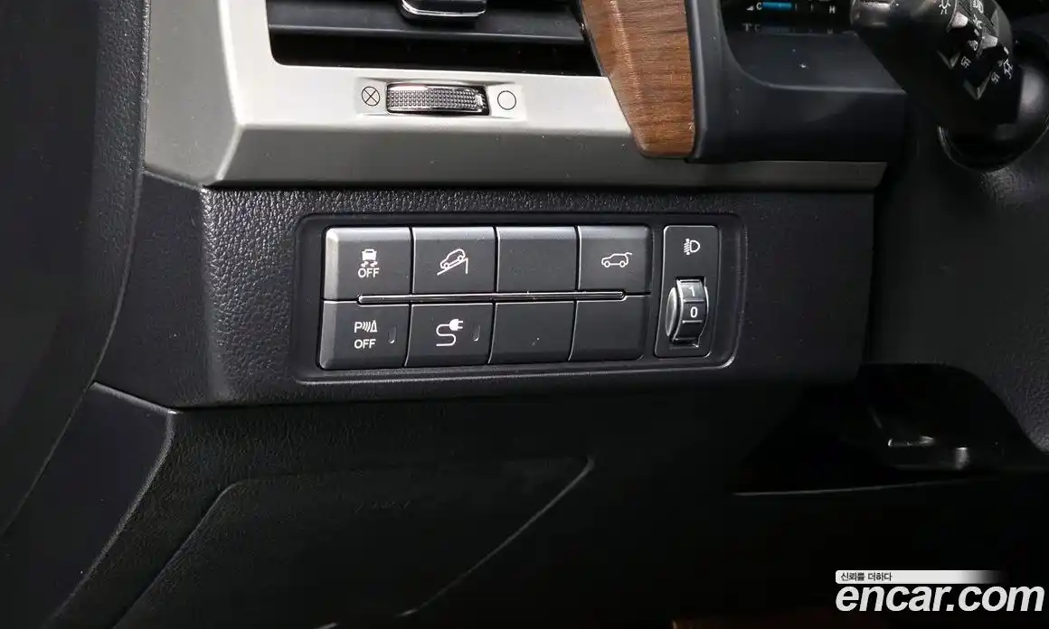 SsangYong Rexton 2017 2.2 гидро в Москве № 2052695, фото 20