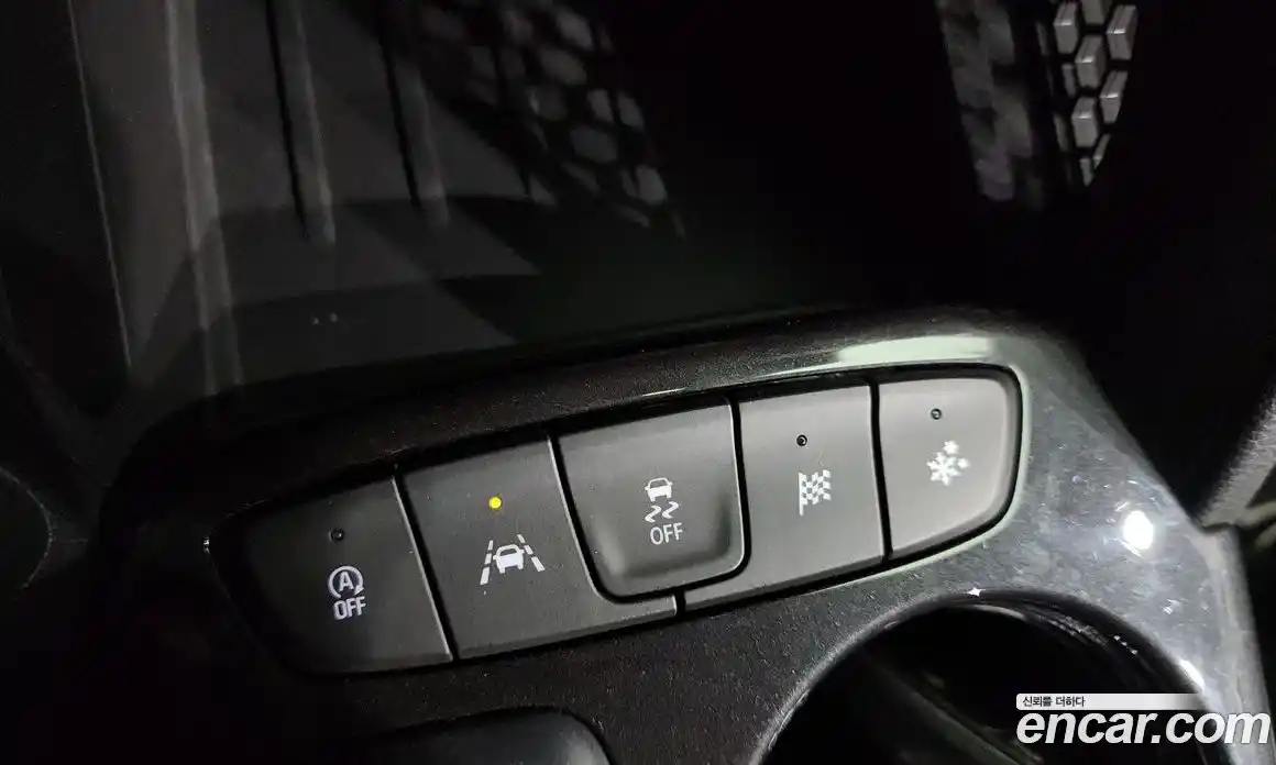 Chevrolet TrailBlazer 2020 1.3 гидро в Москве № 2052953, фото 19