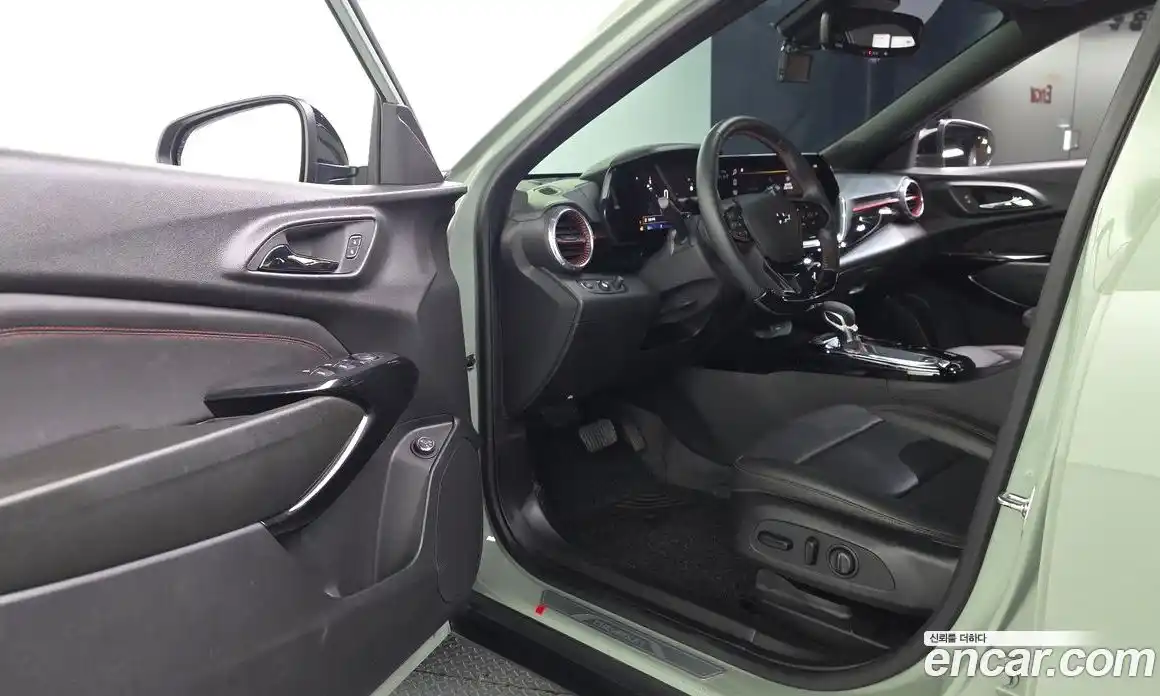 Chevrolet Trax 2023 1.2 гидро в Москве № 2053056, фото 13