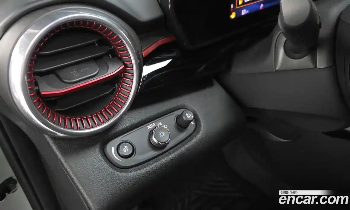 Chevrolet Trax 2023 1.2 гидро в Москве № 2053056, фото 26