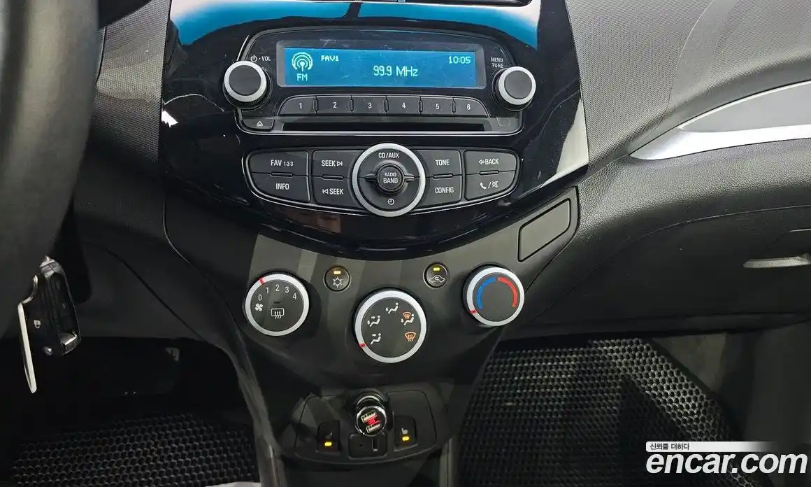 Chevrolet Spark 2013 1.0 гидро в Москве № 2053090, фото 30