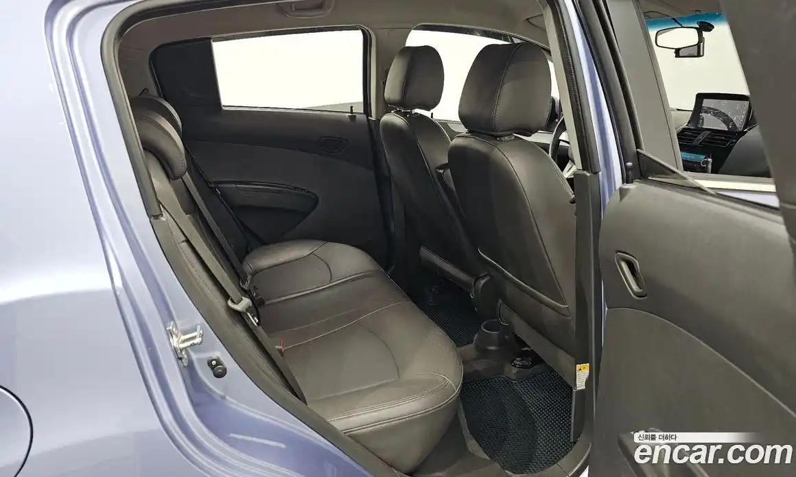 Chevrolet Spark 2013 1.0 гидро в Москве № 2053120, фото 17