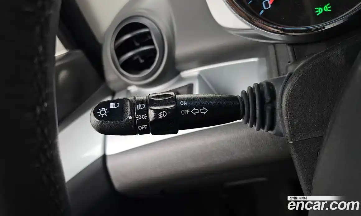 Chevrolet Spark 2013 1.0 гидро в Москве № 2053120, фото 24