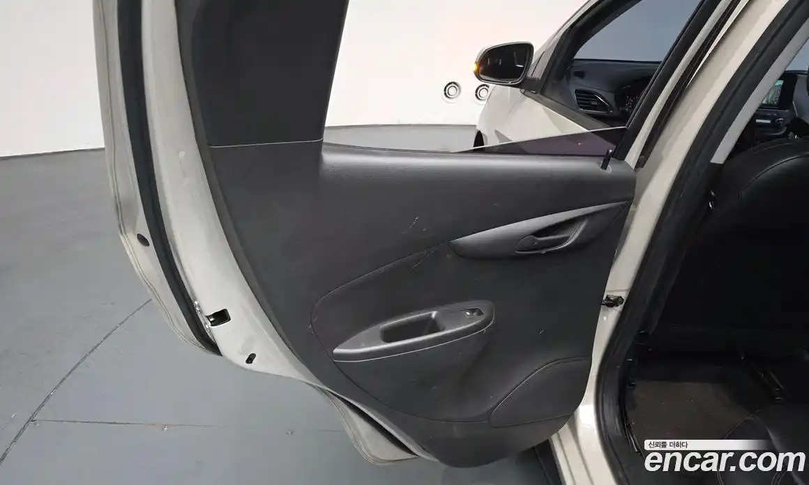 Chevrolet Spark 2016 1.0 гидро в Москве, фото 14
