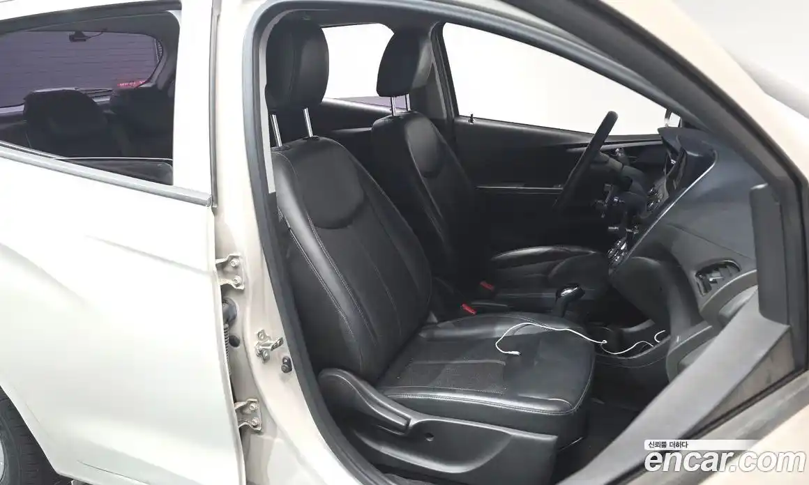 Chevrolet Spark 2016 1.0 гидро в Москве, фото 15