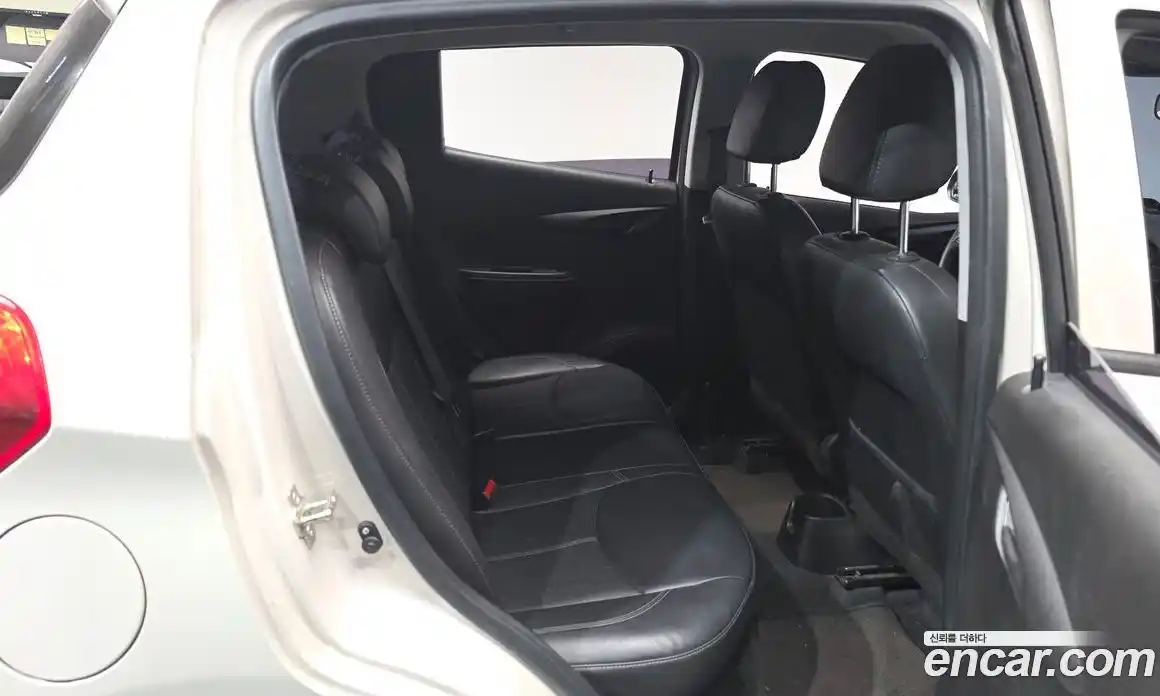 Chevrolet Spark 2016 1.0 гидро в Москве, фото 17