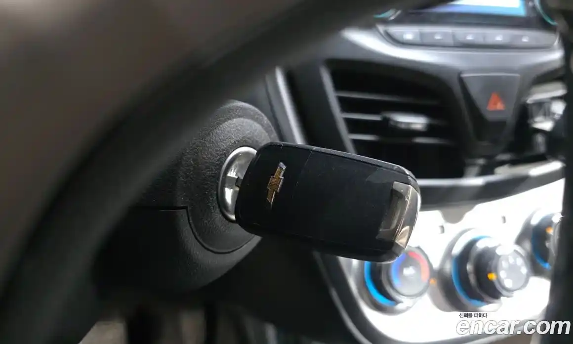 Chevrolet Spark 2016 1.0 гидро в Москве, фото 27