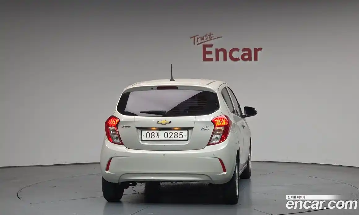 Chevrolet Spark 2016 1.0 гидро в Москве, фото 3