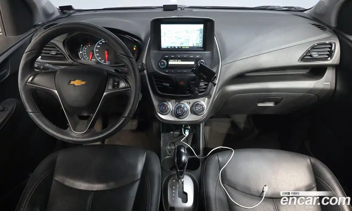 Chevrolet Spark 2016 1.0 гидро в Москве, фото 9