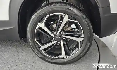 Chevrolet TrailBlazer 2023 1.3 гидро в Москве № 2053167, миниатюра 7