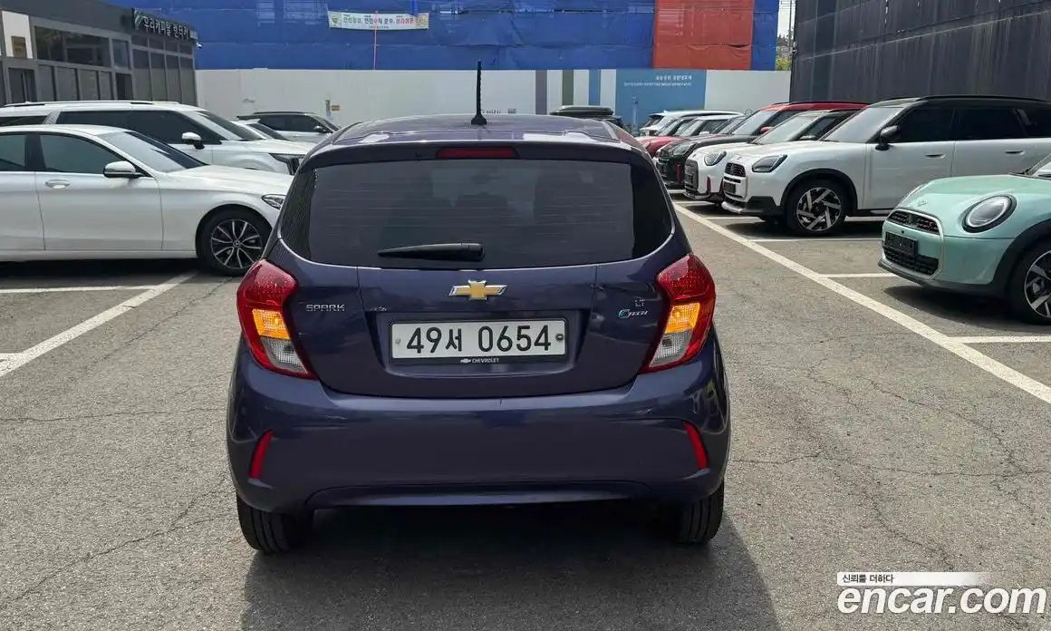 Chevrolet Spark 2016 1.0 гидро в Москве, фото 5