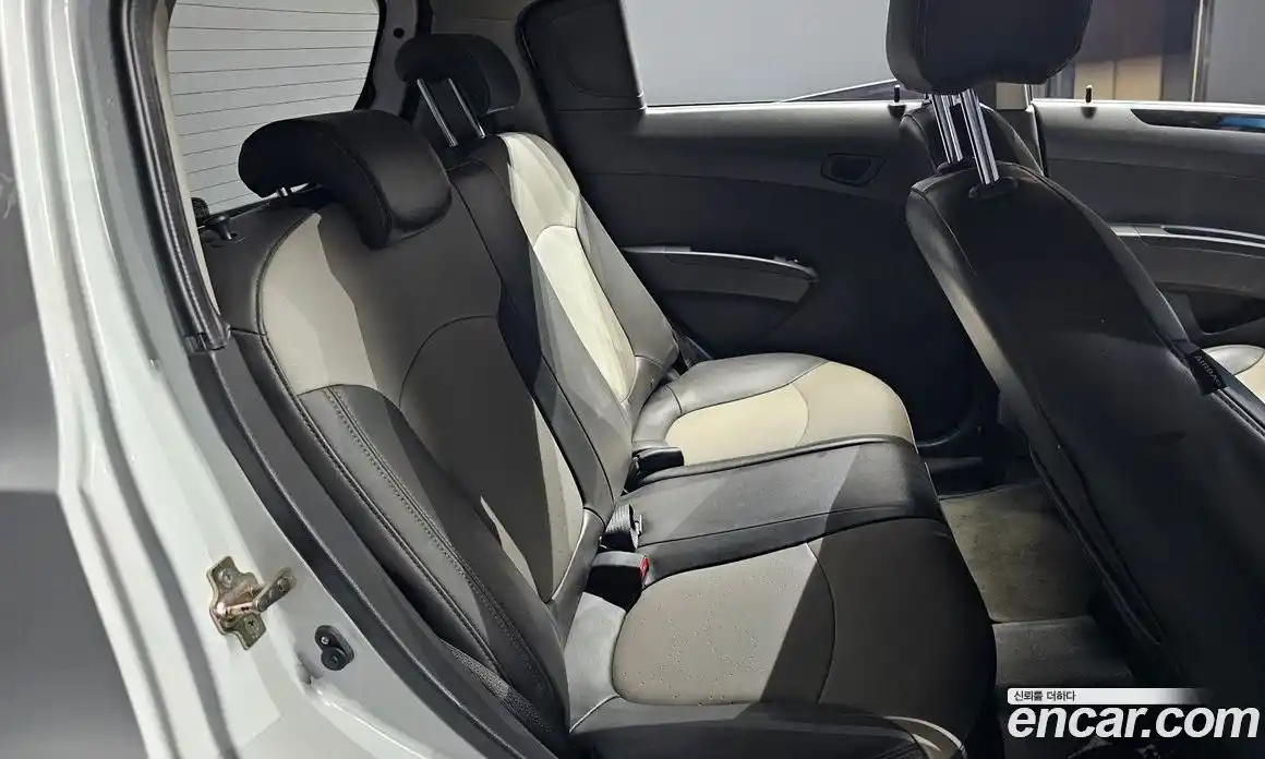 Chevrolet Spark 2012 1.0 гидро в Москве № 2053407, фото 12