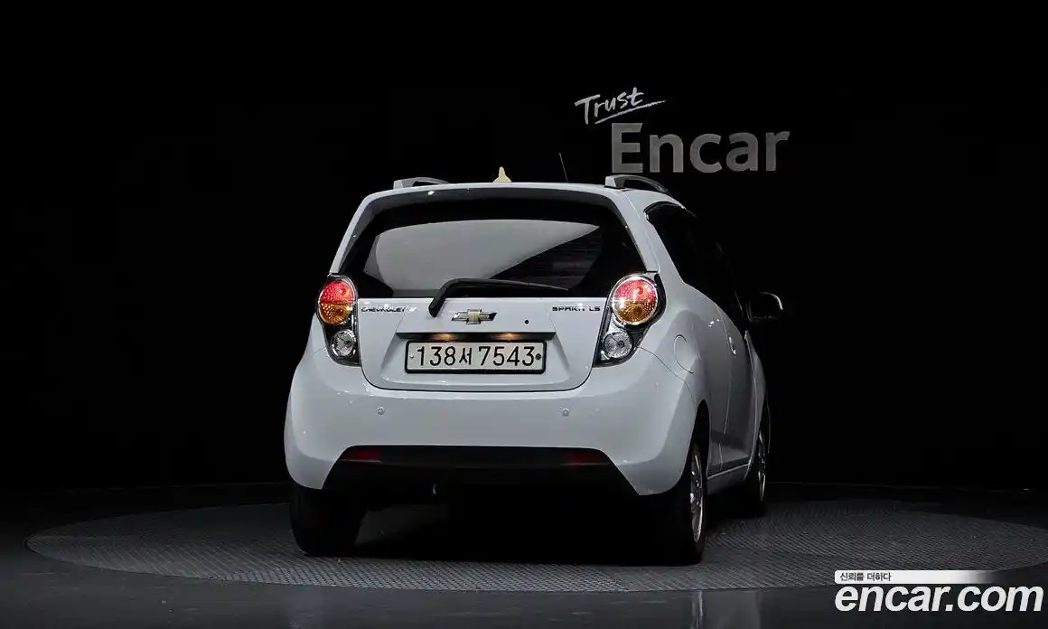 Chevrolet Spark 2012 1.0 гидро в Москве № 2053407, фото 4