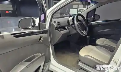 Chevrolet Spark 2012 1.0 гидро в Москве № 2053407, миниатюра 10