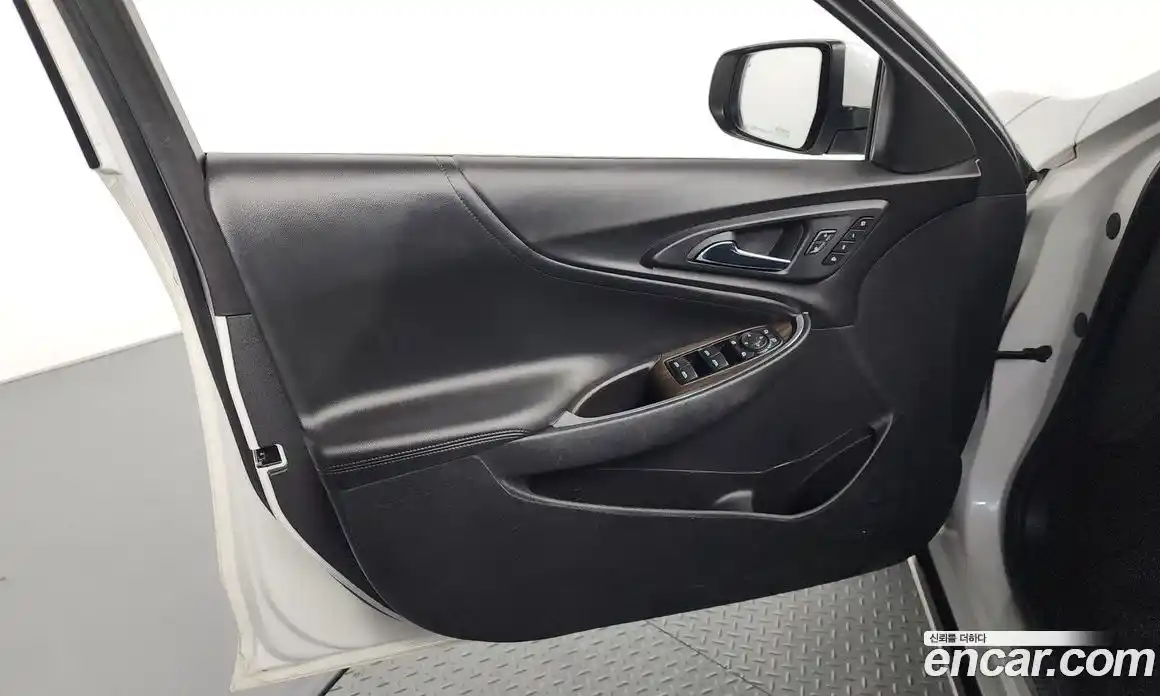 Chevrolet Malibu 2017 1.5 гидро в Москве № 2053422, фото 13