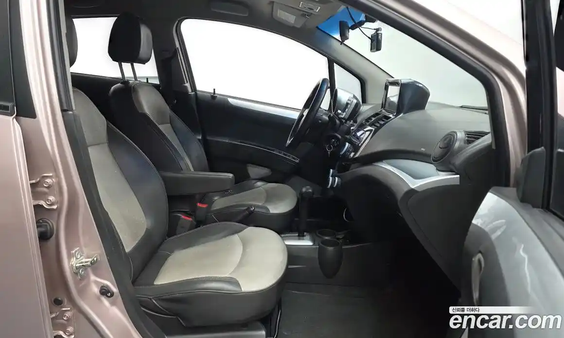 Chevrolet Spark 2011 1.0 гидро в Москве № 2053497, фото 11