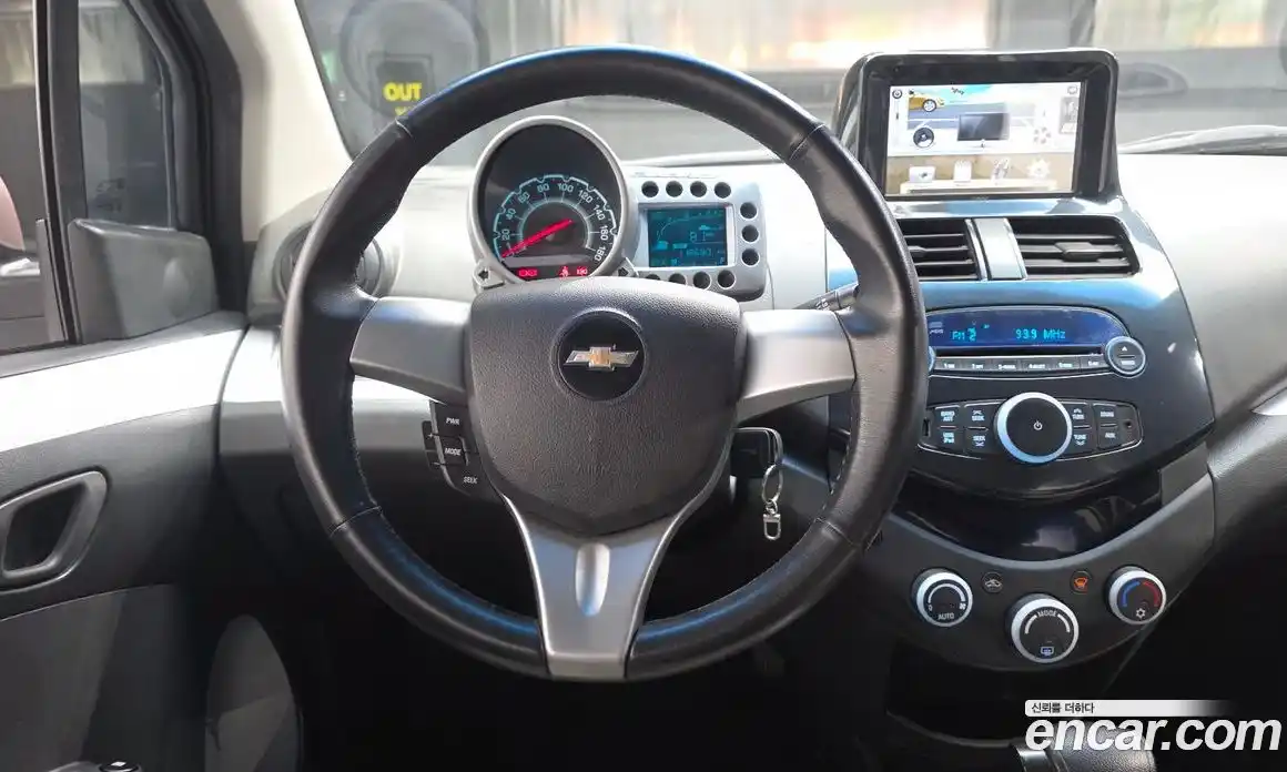 Chevrolet Spark 2011 1.0 гидро в Москве № 2053497, фото 13