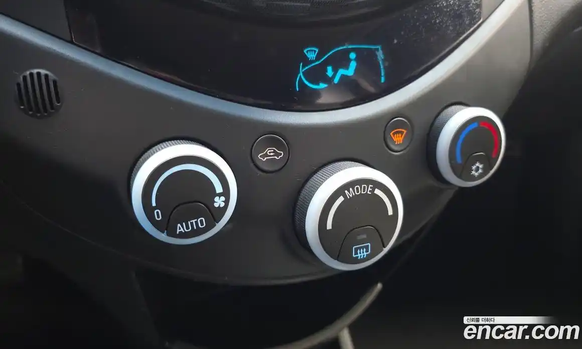 Chevrolet Spark 2011 1.0 гидро в Москве № 2053497, фото 17