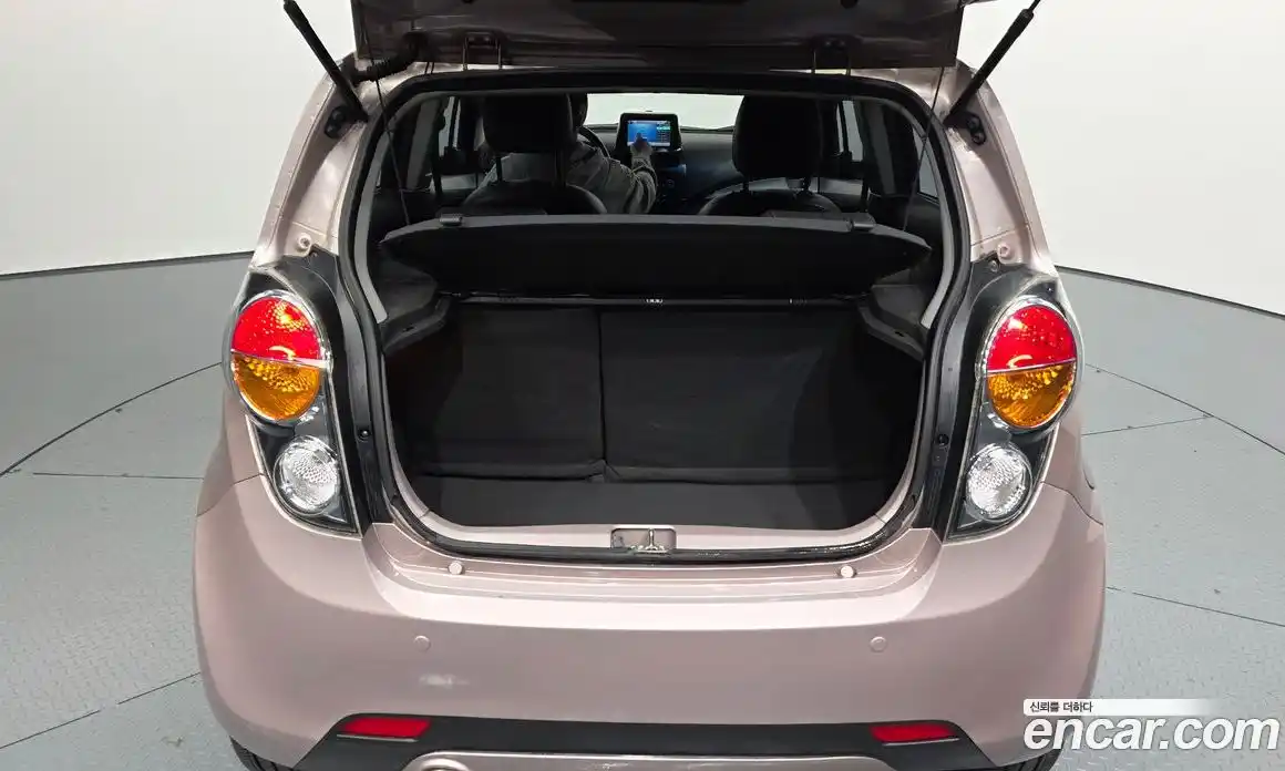 Chevrolet Spark 2011 1.0 гидро в Москве № 2053497, фото 20