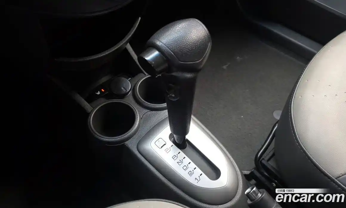 Chevrolet Spark 2011 1.0 гидро в Москве № 2053497, фото 9