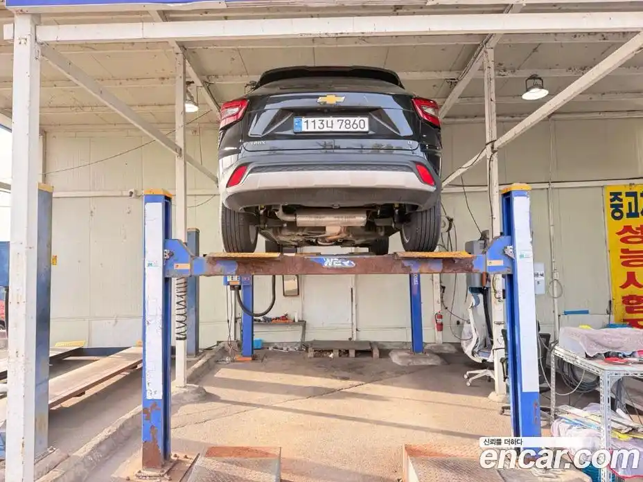Chevrolet Trax 2024 1.2 гидро в Москве № 2053704, фото 3