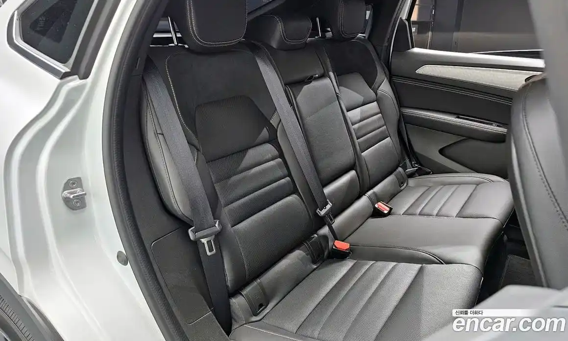 Renault Arkana 2025 1.6 гидро в Москве № 2053855, фото 18