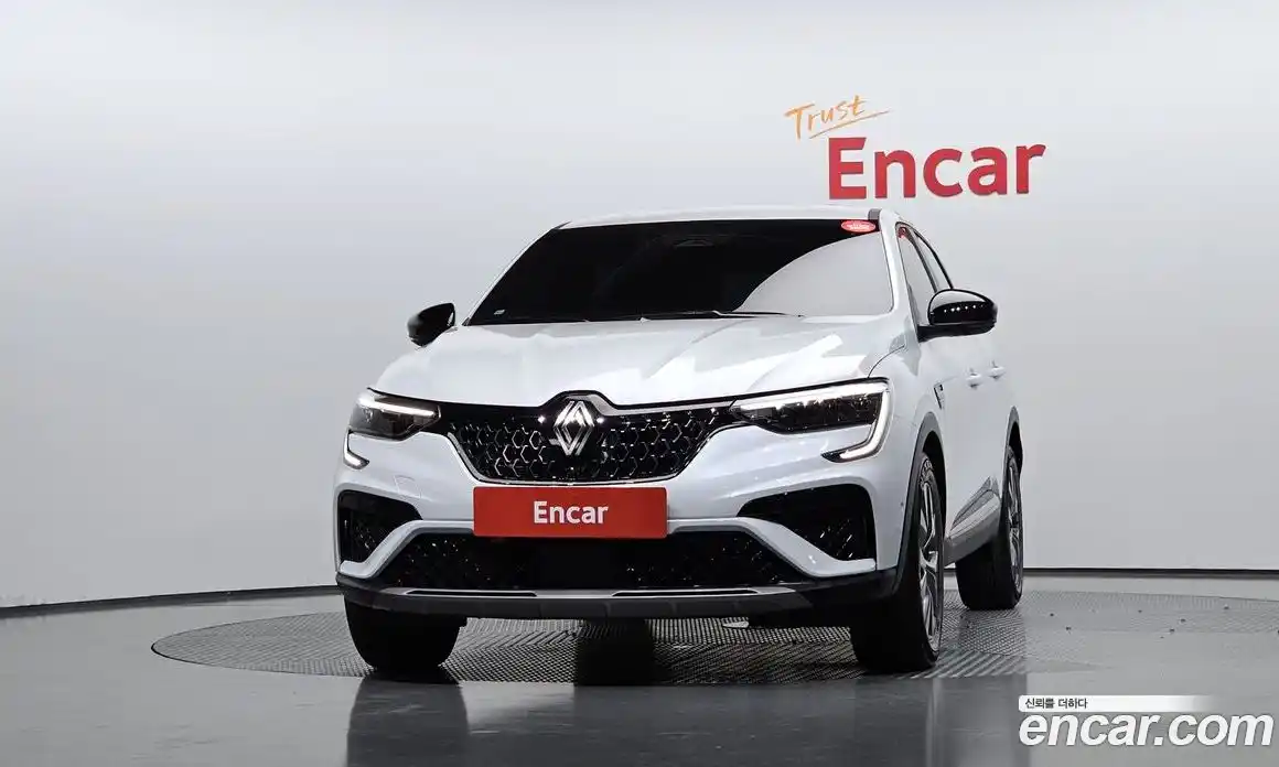 Renault Arkana 2025 1.6 гидро в Москве № 2053855, фото 3