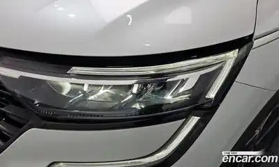 Renault QM6 2024 2.0 гидро в Москве № 2053885, миниатюра 8