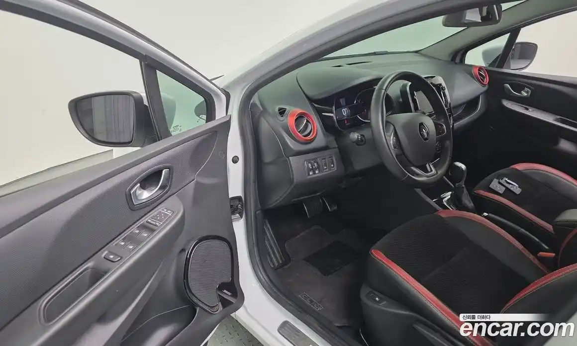 Renault Cilo 2019 1.5 гидро в Москве № 2053960, фото 18