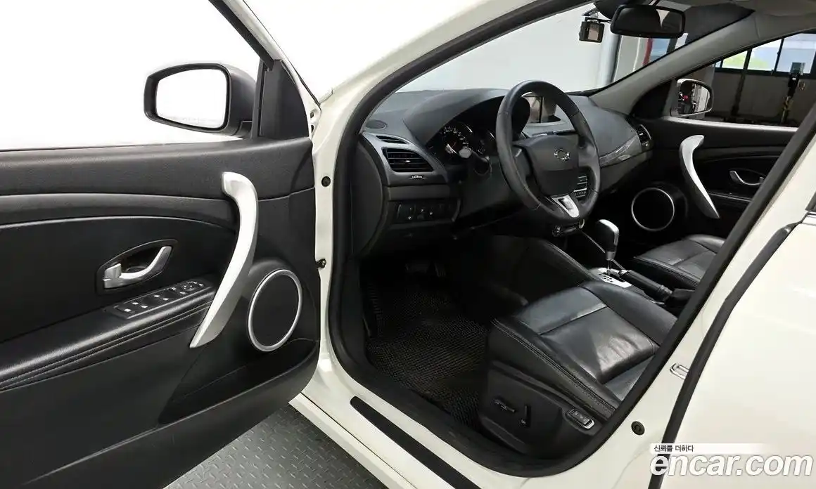 Renault SM3 2011 1.6 гидро в Москве № 2054192, фото 10