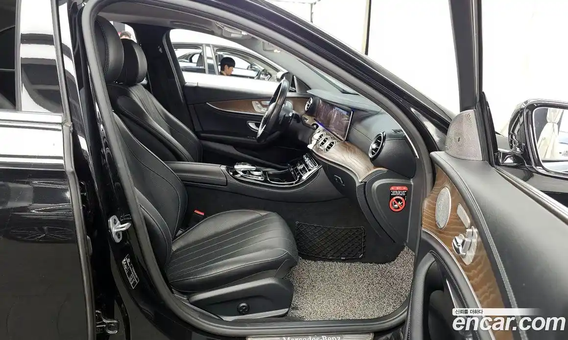 Mercedes-Benz E-Class 2019 2.0 гидро в Москве № 2054597, фото 17